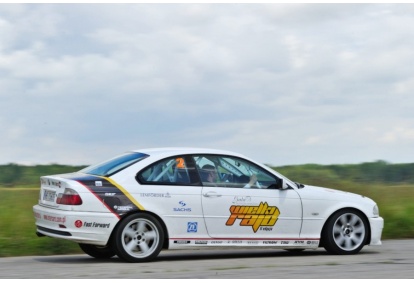 Przejazd w roli pasażera samochodem BMW z Fun Racing