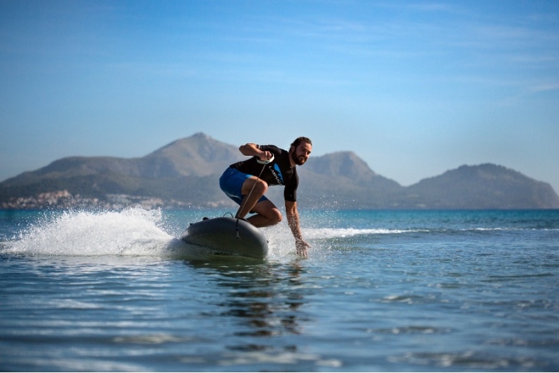 Jet Surfing nad jeziorem Łąka