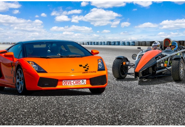 Pojedynek: Lamborghini Gallardo vs Ariel Atom z Devil Cars