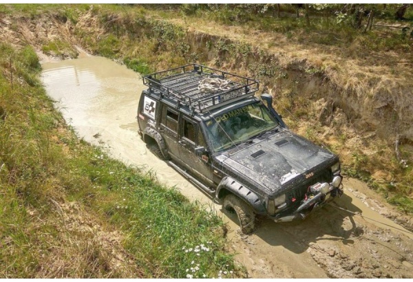 Off road 4x4 trasą EKSPERT w okolicach Warszawy