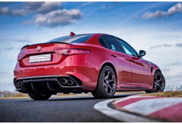 Jazda samochodem Alfa Romeo Giulia Quadrifoglio